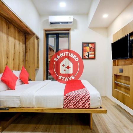 Oyo 81549 Hotel Elegance Nx מומביי מראה חיצוני תמונה